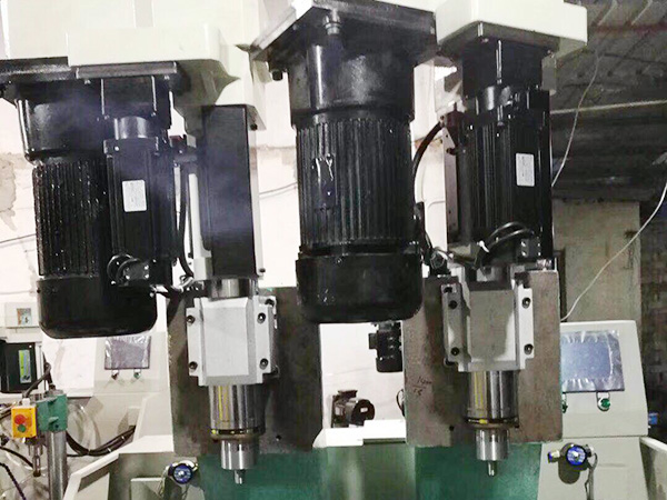 鉆孔機(jī)怎么安裝？玻璃鉆孔機(jī)爆孔裂孔原因是什么？