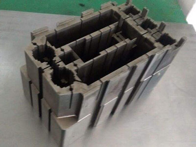 淺析數(shù)控機(jī)床的工作原理和加工內(nèi)容。